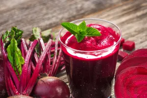 इन लोगों को कभी नहीं खाना चाहिए चुकंदर, सेहत के लिए नुकसानदायक? 