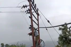 कोल-डैम से फिर छोड़ा पानी, पंजाब में अलर्ट :हिमाचल के 10 जिलों में आज बारिश की चेतावनी; कल भारी बरसात का ऑरेंज-अलर्ट