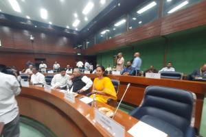 मानसून सत्र के बीच पीएम मोदी का विदेश दौरा