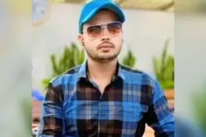 तस्वीरें लेने पहुंचा, हाथी ने पैरों से कुचलकर मारा डाला : हाथी ने सूड से उठाकर जमीन पर पटका। 