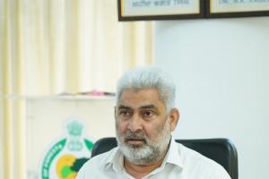 राज्य में राजमार्गों पर फूलदार पौधे लगाने के पायलट प्रोजैक्ट की संभावना पर विचार किया जाये: लाल चंद कटारूचक्क