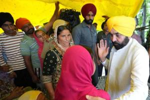 मुख्यमंत्री की ओर से होशियारपुर जिले के बाढ़ प्रभावित क्षेत्रों में राहत और बचाव कार्यों का जायजा