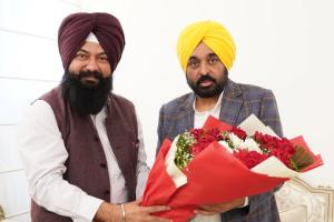 एस.सी. आयोग के चेयरमैन गढ़ी द्वारा मुख्यमंत्री भगवंत सिंह मान से मुलाकात