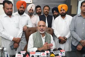 मुख्यमंत्री स्वास्थ्य योजना के तहत 15 लाख लोगों के कार्ड बने, हर परिवार को मिलेगा लाभ : बलतेज पन्नू