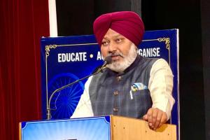कानूनी भाईचारा संविधान और लोकतांत्रिक मूल्यों की रक्षा के लिए अग्रणी भूमिका निभाए: हरपाल सिंह चीमा