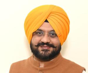 मज़दूर दिवस के अवसर पर विधानसभा का विशेष सत्र बुलाना एक ऐतिहासिक कदम: तरुनप्रीत सिंह सौंद